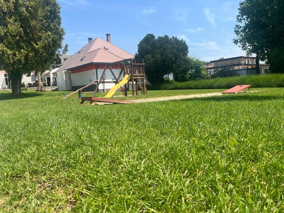 Hedon Brewing Niko Apartment - 200 Meter To The Beach Balatonvilagos Exterior photo